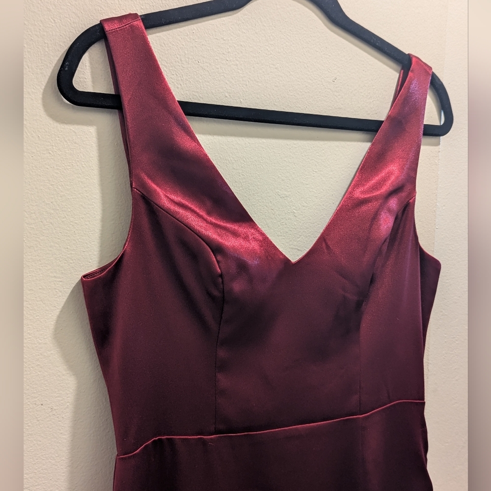 Lulu's Forever Special Burgundy Satin Sleeveless Tie-Back V-neck Maxi Dress- M - Picture 7 of 14